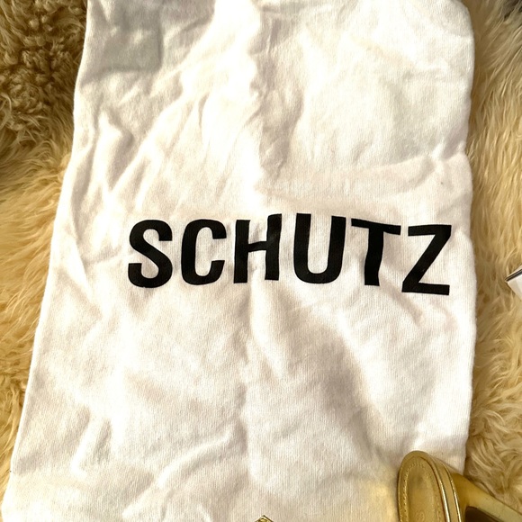 - SCHUTZ, Metallic,Gold-- Octavia, strappy Leather Sandal. Preowned, S… - Picture 5 of 8